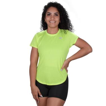 Imagem de Camisa New Balance Accelerate Feminina Amarelo Neon-Feminino