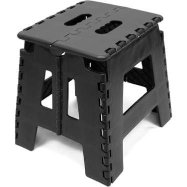 Imagem de Banqueta, Banco Portatil, Banquinho de Plástico, Dobrável, Portátil, Leve, Resistente Cores vibrantes e variados, possibilidade de montar um conjunto de bancos coloridos.