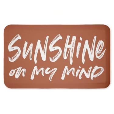 Imagem de Tapete antifadiga Tan Sunshine On My Mind, tapete ergonômico acolchoado para cozinha e pé com suporte antiderrapante, tapete confortável ecológico, design por letras e forrado, 76 cm x 45 cm
