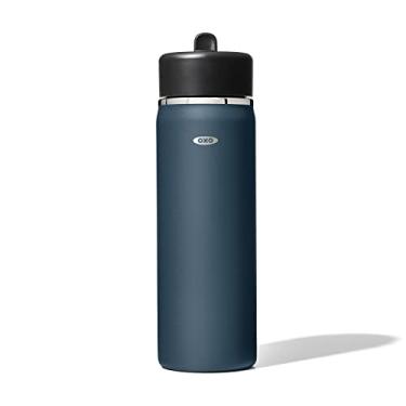 Imagem de OXO Garrafa de água de boca larga com tampa de canudo Strive 590 ml - Cobalto escuro