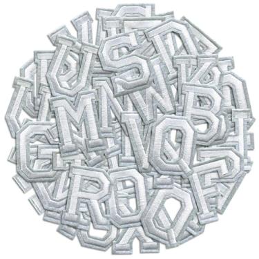 Imagem de Remendos de ferro com letras, aplique bordado do alfabeto A-Z, adesivos decorativos de prensa térmica DIY para roupas, jeans, jaquetas, mochilas, chapéus, meias (branco, 104 peças)