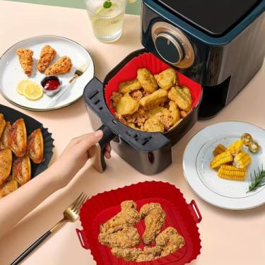 Imagem de Pacote com 2 forros de silicone Red Square Air Fryer – Acessórios reutilizáveis antiaderentes para fritadeira a ar, resistentes ao calor e podem ser lavados na lava-louças, perfeitos para fritadeiras