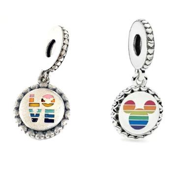 Imagem de Berloque Prata Redondo Orelha Mickey Colorido/Verso Love