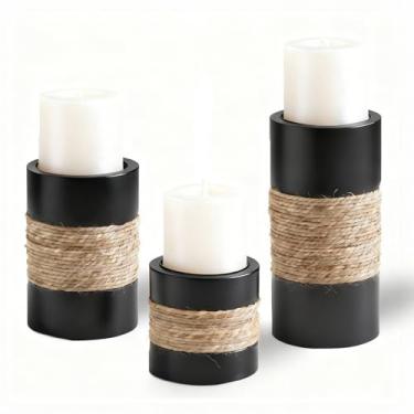 Imagem de HuiDao Castiçal de madeira, 3 peças de castiçais rústicos para velas de pilar, castiçais decorativos com detalhe de corda natural, suporte de vela de fazenda de madeira envelhecido grande para mesa de