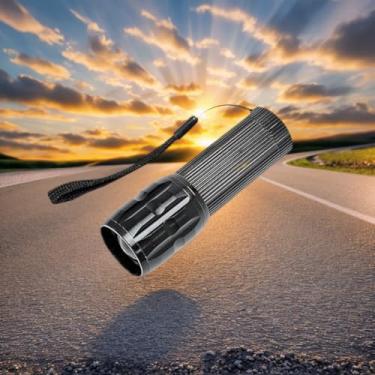 Imagem de Lanterna LED com zoom com lente convexa – luz portátil de feixe ajustável para acampamento, caminhada e uso de emergência (bateria não incluída)