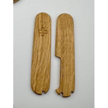 Imagem de Capas de substituição para balanças Victorinox mais cabos de madeira natural de 91 mm com pinça de palito de dente e ranhuras para caneta esferográfica (carvalho americano branco)