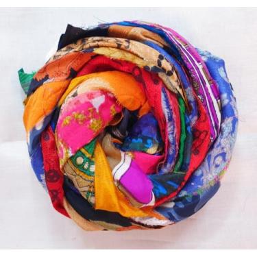 Imagem de Fio de fita de sari de seda reciclado feito à mão 20 jardas 21 tiras de tecido multicolorido brilhante artesanato, tecelagem, fabricação de joias, decoração, embrulho de presente e projetos faça você