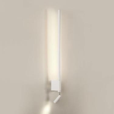 Imagem de Luminária de parede para leitura ao lado da cama, aplique de parede linear ultrafino em metal com detalhes canelados e ajuste de altura, luminária decorativa para quarto.