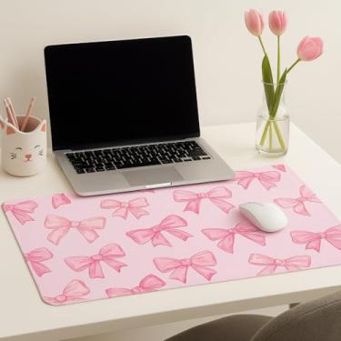 Imagem de Tapete de mouse extragrande para jogos com design de gravata borboleta rosa, tapete de mesa de borracha antiderrapante estendido, bordas costuradas grossas para escritório e casa