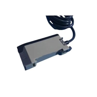 Imagem de Sensores fotoelétricos E3X-F51 E3X-F21 E2E-CR8B1 Sensor de interruptor fotoelétrico (E3X-F51)