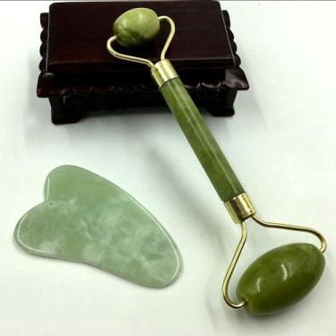 Imagem de Rolo Massageador Pedra Jade Verde + Placa Gua Sha Massagem Facial - ML