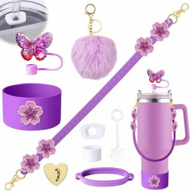 Imagem de Conjunto de 9 peças de acessórios para copos Stanley, incluindo alça ajustável para garrafa de água, bota de silicone, capa de cobertura de canudo de silicone, plugue antiderramamento, pingentes fofos