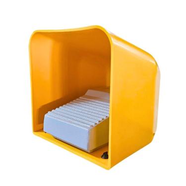 Imagem de Pedaleira Switerm PKP-2 para Comando de Prensas e Máquinas com Acionamento Elétrico 10A IP-41 Bivolt Amarelo
