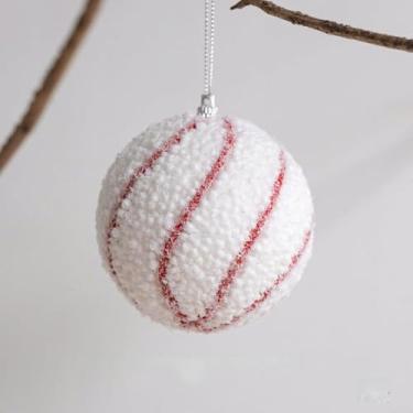 Imagem de Enfeite de bola de neve de Natal, bola de espuma de 8 cm com design listrado pintado à mão, decoração leve e resistente a quebras para árvore de Natal ou casa de férias, branco