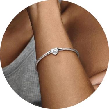 Imagem de Pulseira de coração com letra inicial e corrente de cobra, pingente de monograma para mulheres, joias delicadas personalizadas para o dia a dia, 7", Aço inoxidável, Sem Pedra Preciosa