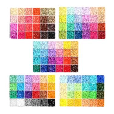 Imagem de Fancyes Kit com 5 caixas de miçangas de fusão coloridas para artesanato criativo, ideal para crianças, adultos e iniciantes. Ótima opção de presente de