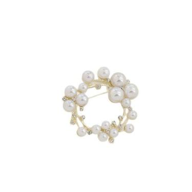 Imagem de Pin de broche Elegant Pearl Circle com detalhes em cristal - yiweisai