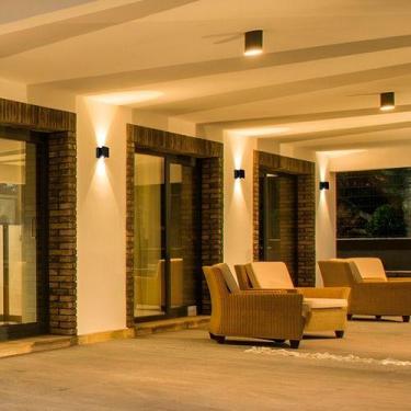 Imagem de Arandela Interlight Quasar 2700k Bivolt - Preta 127/220v Preto