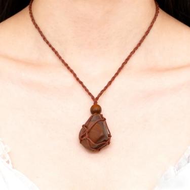 Imagem de Pingente de pedra artesanal – Joias exclusivas com propriedades curativas, ideal para espiritualidade e estilo diário