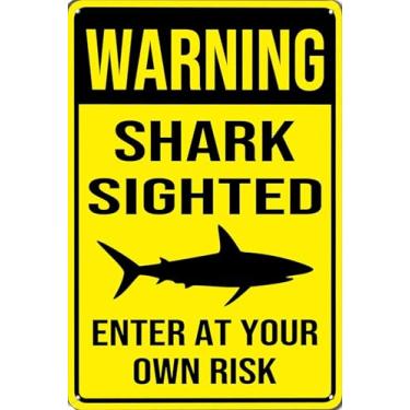 Imagem de Sinais de latão aviso tubarão avistado entrar em seu próprio risco placa de metal para homens mulheres decoração de parede para bares, clubes, restaurantes, cafés, pubs 30 x 20 cm