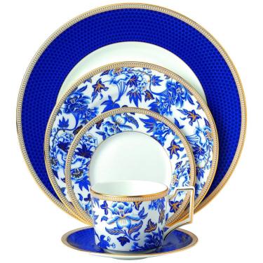 Imagem de Conjunto de Aparelho de Jantar em Alta Qualidade e Elegância com 5 Peças e Material de Porcelana, Wedgwood 40003902, Branco