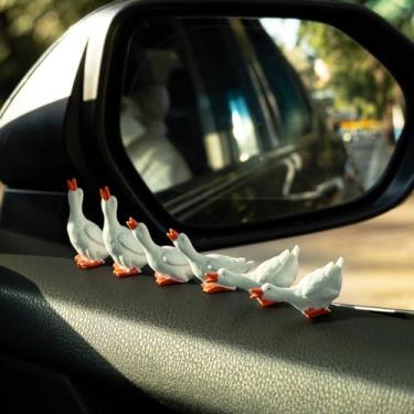 Imagem de Rislobx Decoração de painel de carro de ganso fofo, 6 peças, decoração de gansos divertidos, enfeite de espelho retrovisor de carro, acessórios de interiores para escritório em casa