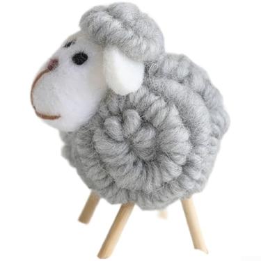 Imagem de Kit de enfeites de ovelhas de lã de feltro DIY de Natal, artesanato feito à mão com tecido não tecido macio, design de desenho animado de lã encaracolada em várias cores para decorações de férias
