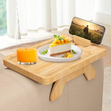Imagem de Bandeja de apoio de braço para sofá, mesa de apoio de braço com clipe de bambu com suporte de telefone de 360° e organizador de apoios de braço de sofá, bandejas de braço de sofá, suporte de mesa para