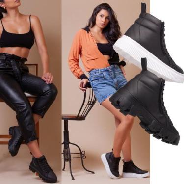 Imagem de Kit Bota Feminina Um Par Plataforma Para Um Toque De Altura E Um Par T
