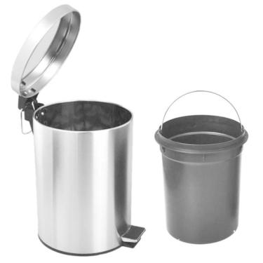 Imagem de Lixeira Inox 3l Com Pedal E Cesto Removível Ideal Para Banheiro E Cozinha Higiênica E Elegante