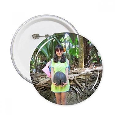 Imagem de Tropic Coconut Tree Ellie Yao Beautiflu Girl Broches Redondos Emblema Decoração de Roupas 5 peças Presente