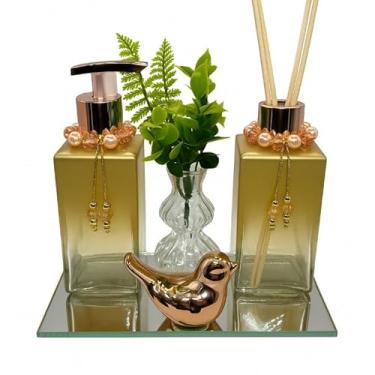 Imagem de Kit Super Luxo Lavabo Square GOLD - Aromatizador e Sabonete com Bandeja Espelhada, Frascos de Vidro, Válvula e Acessórios Decorativos(ROSE)