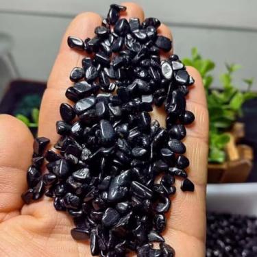 Imagem de Cascalho de aquário de 400 g, pedras de vidro coloridas, cascalho de aquário arco-íris irregular pequeno para decorações de aquário e tanque de tartaruga, cristais de contas de vidro do mar para