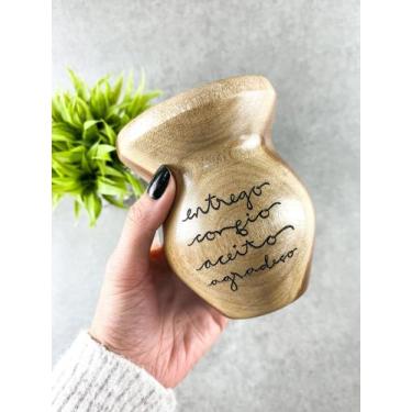 Imagem de Cuia de Madeira Lisa Sem Pé - Entrego Confio Aceito Agradeço - Encanto