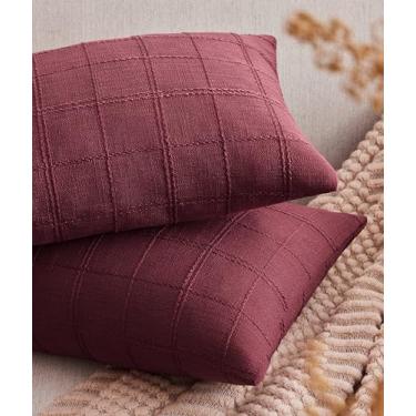 Imagem de ZeeMart Conjunto de 2 capas de almofada lombar xadrez de linho, 30 x 50 cm, bordô, grade dupla face, decorativa de fazenda, capas de almofada de linho de algodão vermelho