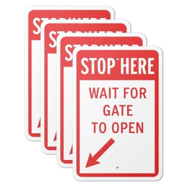 Imagem de 101SIGNCITY (Pacote com 4) 30,5 cm x 45,7 cm Stop Here – Wait for Gate to Open Sign | Alumínio resistente de 40 Mil | Laminado, protegido UV, resistente à água e poeira | Placa de acesso ao portão
