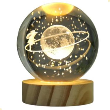 Imagem de Luminária Led de Mesa Bola de Cristal Vidro 3d Base Madeira Decoração Enfeite Leitura Presente (Menina na Lua)