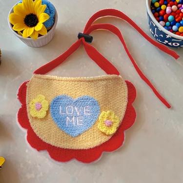 Imagem de Cachecol reversível para cães pequenos/médios - lavável, respirável, estampado em desenho animado, toalha decorativa elástica (vermelho)