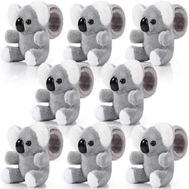 Imagem de Lenwen 8 peças de pulseiras de pelúcia para crianças, girafa, tigre, tartaruga, coala, pulso, animais a granel para meninos e meninas, lembrancinhas de festa, 8.66 Inch, Pelúcia, Liga metálica.