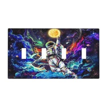Imagem de Wpshijia Capa decorativa para interruptor de luz, luz negra, astronauta, espaço, galáxia, universo, 4 gangs, interruptor de luz, placa de parede, interruptor quádruplo, capas de tomada para quarto