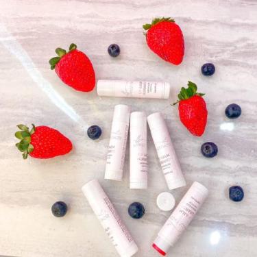 Imagem de Lip Balm Morango - Lari Dassi