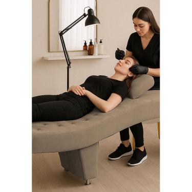 Imagem de Maca De Maquiagem E Estética Cadeira Alicia Capuccino