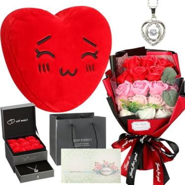 Imagem de Quelay Dia dos Namorados buquê de rosas artificiais falsas flores vermelhas preservadas com colar de amor para ela forma de coração brinquedo de pelúcia presentes dia dos namorados, dia das mães,