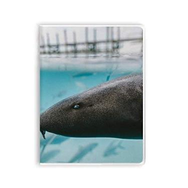 Imagem de Diário de capa macia com estampa de tubarão e oceano animal