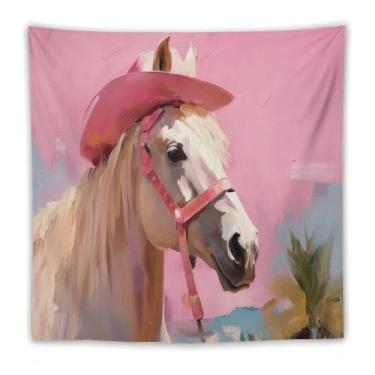 Imagem de Cavalo branco em chapéu de cowboy rosa tapeçaria de parede peculiar decoração animal de fazenda arte de fundo pastel para sala de estar quarto dormitório rústico país pendurado acento brincalhão 70 x