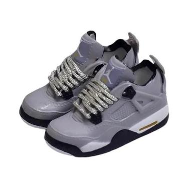 Imagem de Labubu Vinil 17cm - Boneco Colecionável em Caixa Cega com Tênis 5cm, 2