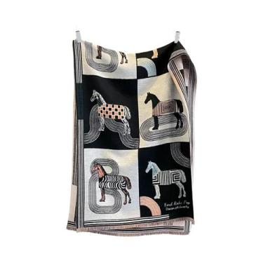 Imagem de Cachecol Feminino De Inverno Em Cashmere Luxuoso Com Estampa De Cavalo