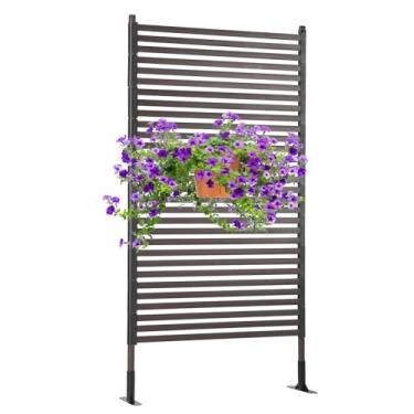 Imagem de OTOSUNNY Tela de privacidade externa de metal com suporte, 91 cm L x 1,8 m de altura, tubos de aço e painéis de ripas com revestimento PE, painéis de cerca de tela de privacidade decoativos independentes para pátio externo e jardim, quintal, marrom
