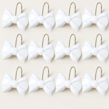 Imagem de YOINIUEM Conjunto de 12 ganchos de cortina de chuveiro de arco branco, elegantes anéis de cortina de resina para decoração de banheiro, ganchos de chuveiro decorativos para uso doméstico, convidado ou