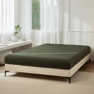 Imagem de JIYUAN 1 lençol com elástico 100% algodão lavado, lençol de baixo com bolso profundo para colchão de até 43 cm, confortável e respirável para todas as estações, tamanho casal, verde-oliva